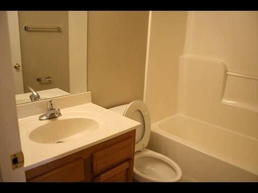 Building Photo - 336 Transylvania Park