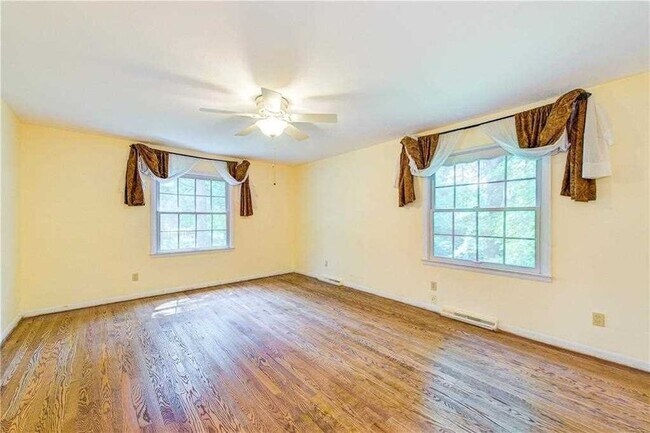 Foto del edificio - 3254 Kenilworth Dr