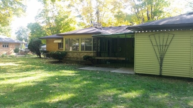 Building Photo - 17310 Kinross Ave