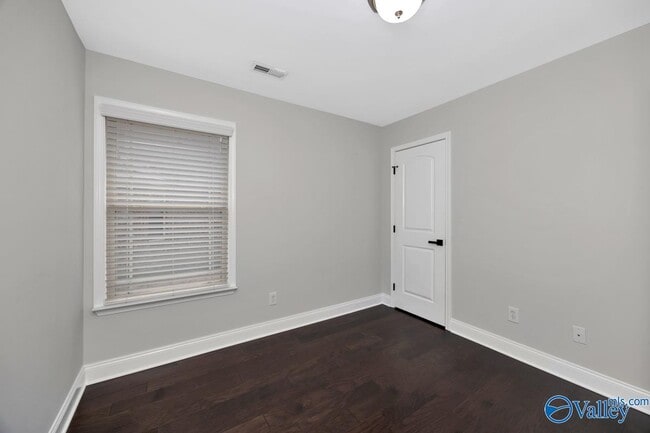 Building Photo - 318 Dovington Dr