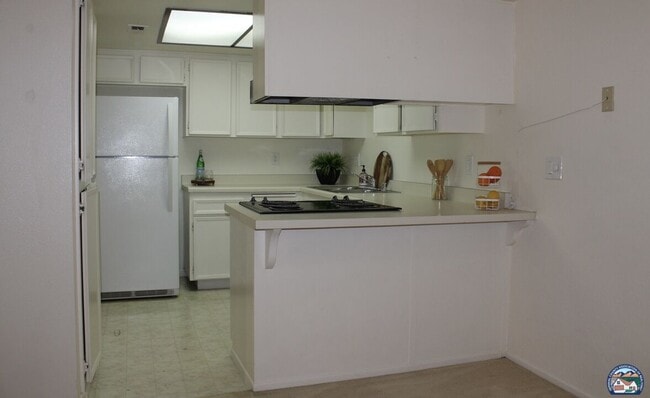 Foto del edificio - 1736 W Olive Ave