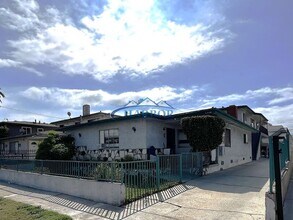 Building Photo - 4358 W 142nd St