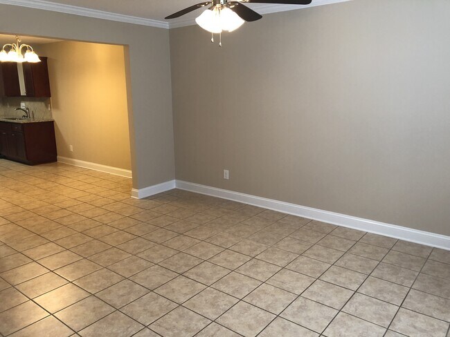 Foto del edificio - Available to show! **MOVE-IN Special $250 off the 1st full month's rent.**