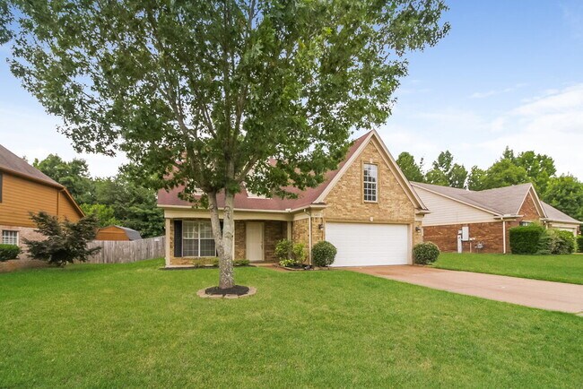 Building Photo - 1401 Carlton Ridge Dr