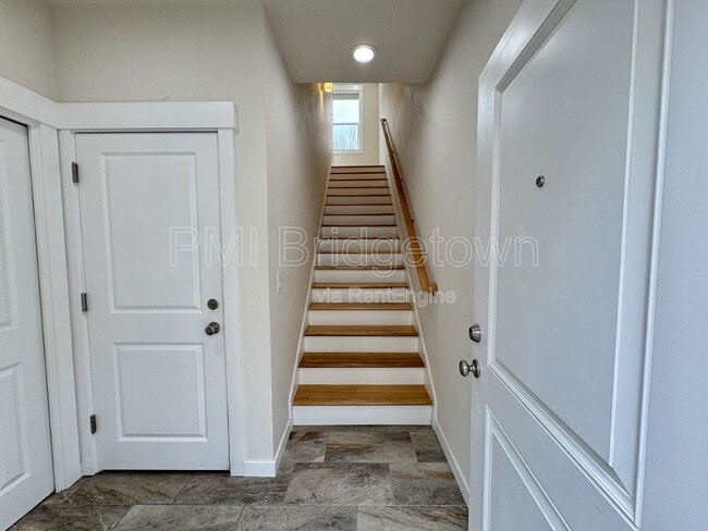 Building Photo - 8804 N Edison St