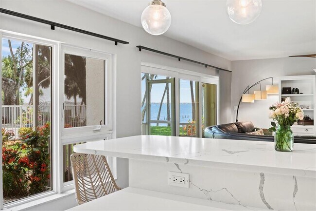 Foto del edificio - 1100 Imperial Dr