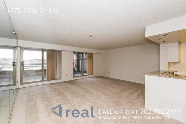 Foto del edificio - 1275 25th St NW