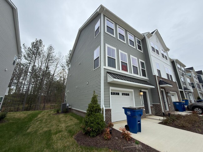 Building Photo - 16017 Abelson Wy