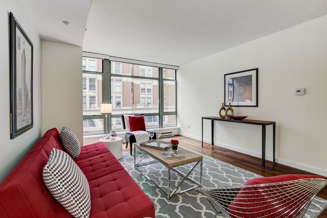 Living - 1150 K St NW