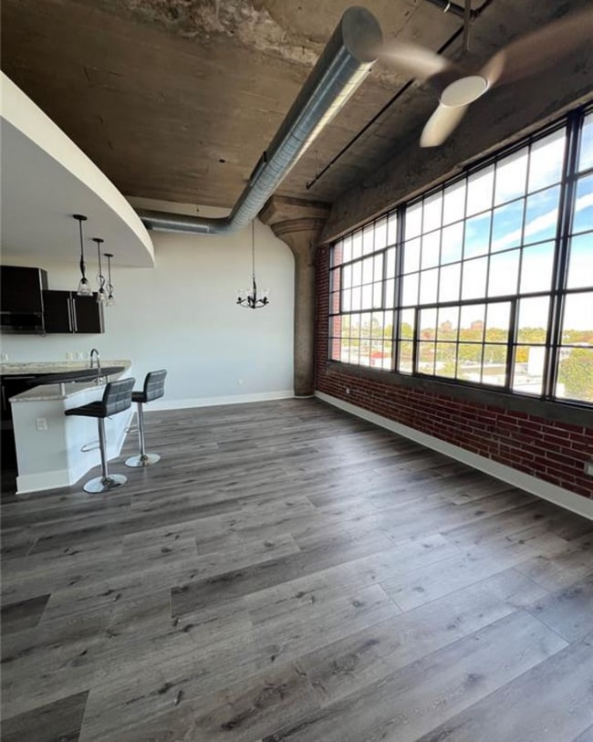 Foto del edificio - 4100 Forest Park Ave