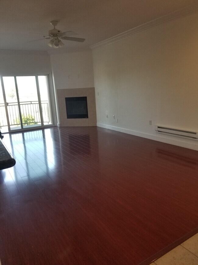 Gas Fireplace in Living - 301 North Ave