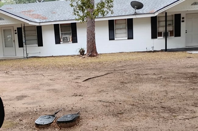 Building Photo - 1214 Gillespie Ave