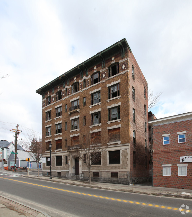 Building Photo - The Carroll Building