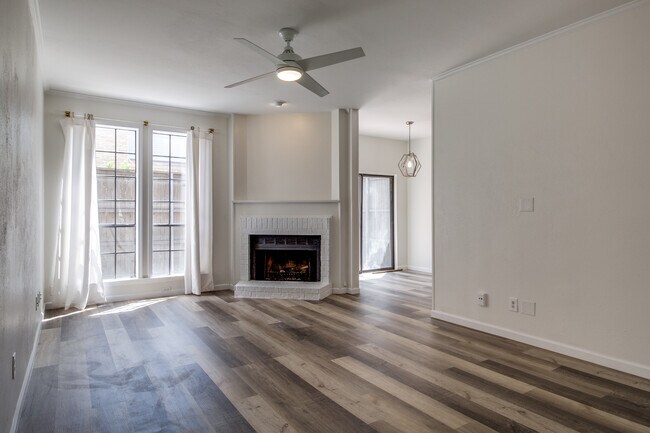 Foto del edificio - 4116 Cole Ave