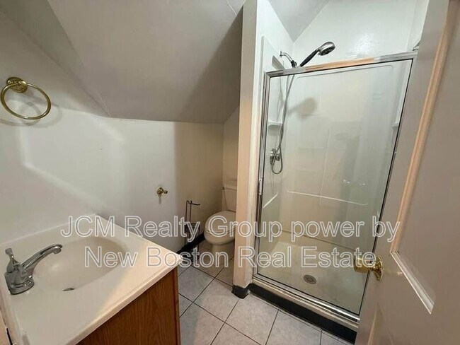 Building Photo - 51 Ashland St