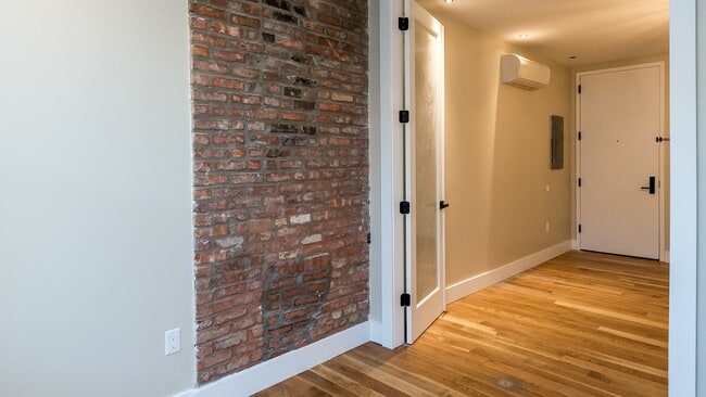 Foto del edificio - 595 Myrtle Ave