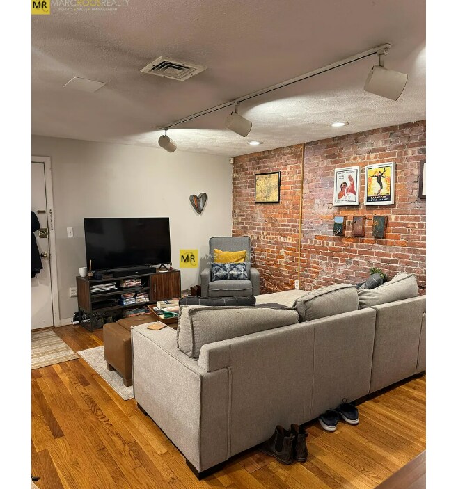 Foto principal - 177 Beacon St