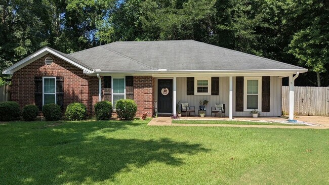 Foto del edificio - Lovely 3/2 in the Heart of Millbrook