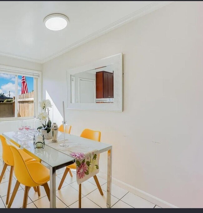 Foto del edificio - 407 Craven Ct