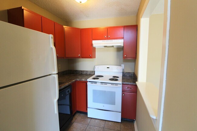 Foto del edificio - 1319 Bradley Dr
