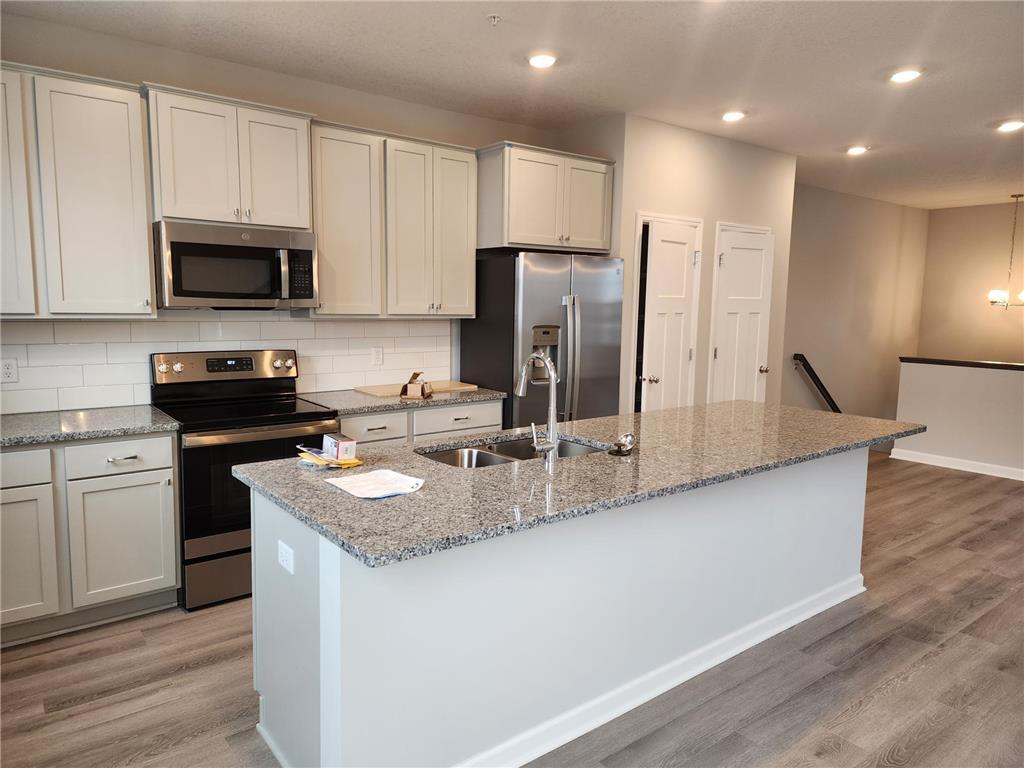 13644 Marsh View Blvd, Rogers, MN 55374 Townhome Rentals in Rogers MN