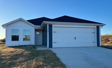 Building Photo - 1113 Downy Dr