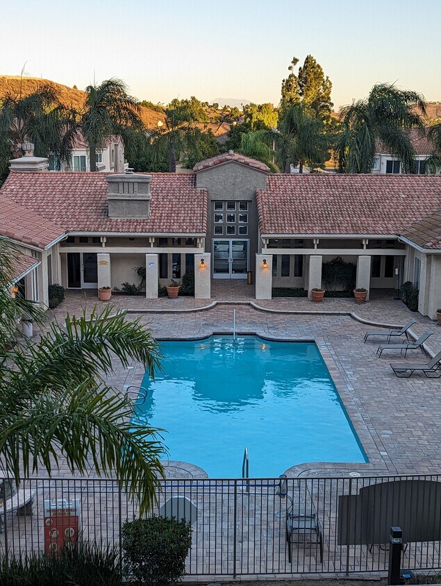Foto principal - 1020 Vista del Cerro Dr
