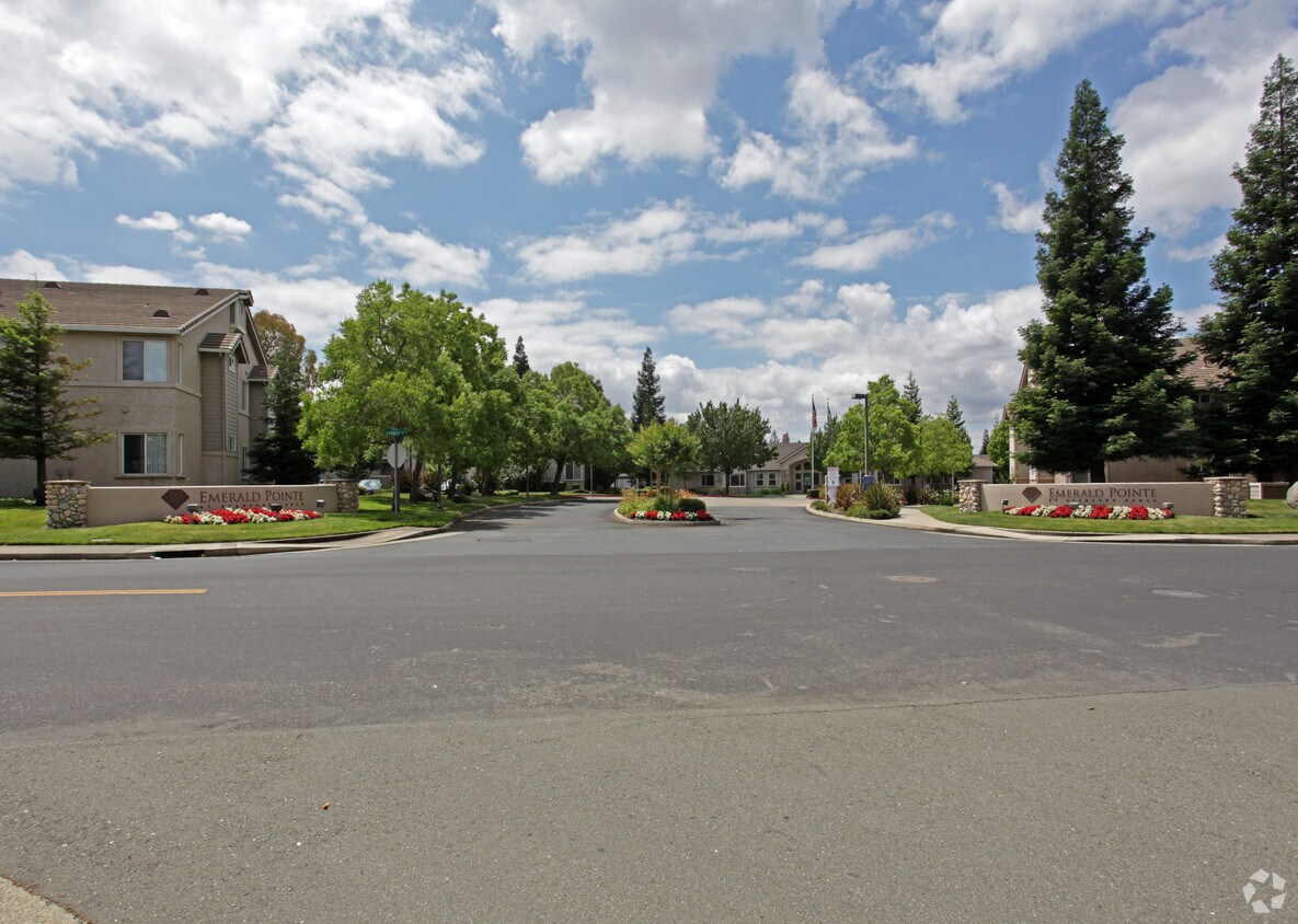 Emerald Point Apartments - Rocklin Ca Apartmentscom