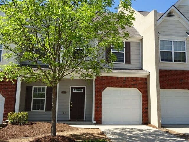 Primary Photo - 2415 Millbank Ct