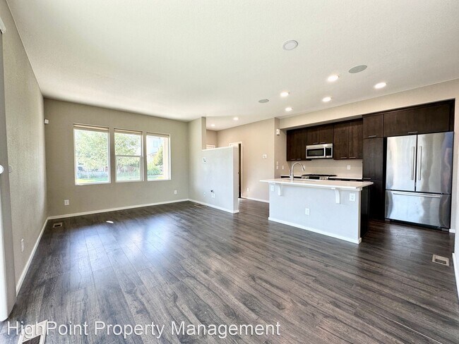 Building Photo - 2 br, 2.5 bath House - 4605 Crestone Peak St