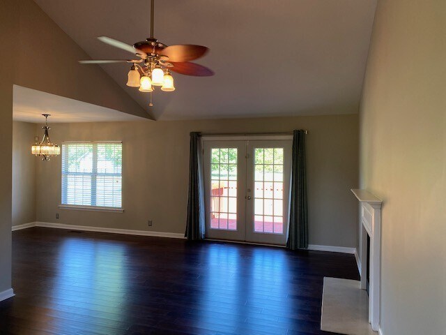 Building Photo - 4268 Port Royal Rd