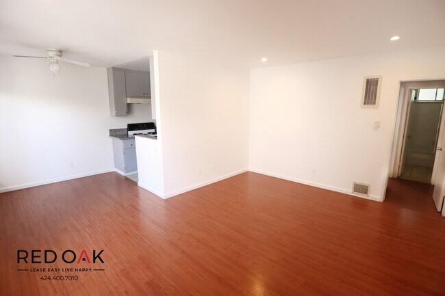 Foto del edificio - 3860 Mentone Ave