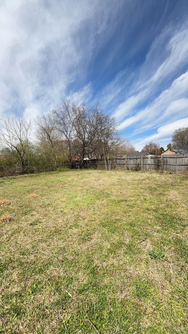 Building Photo - Newly Rehabbed Home in Raleigh - Open To S...