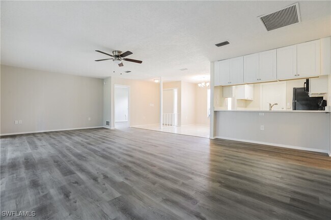 Building Photo - 1303 Pine Needle Rd