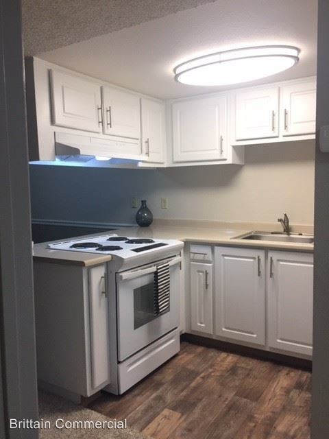 Foto del edificio - 4900-4941 Stamas Ln