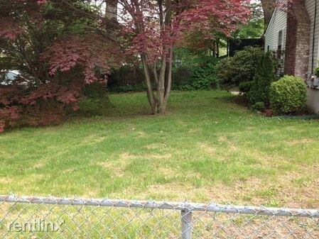 Building Photo - 5 br, 2 bath House - 100 Bedford St