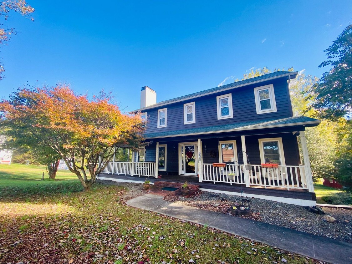 Primary Photo - NEW RENTAL AVAILABLE 5/1/24