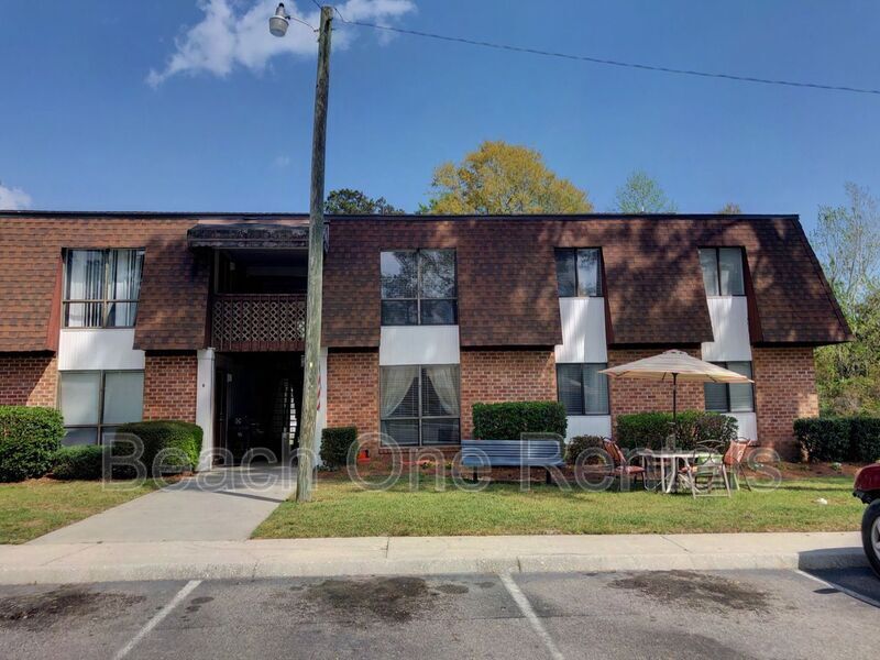 615 Carter Ln Unit B8, Conway, SC 29526 Condo for Rent in Conway, SC