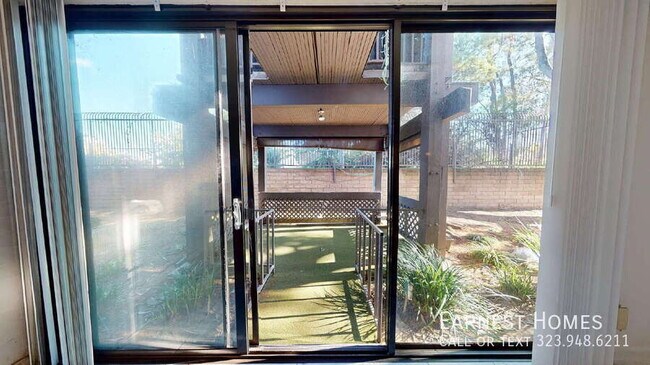 Foto del edificio - 7777 W 91st St