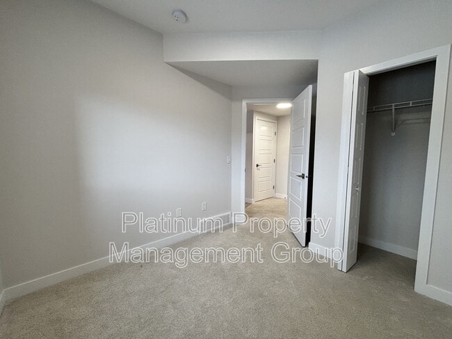 Building Photo - 380 Lawthorn Wy SE