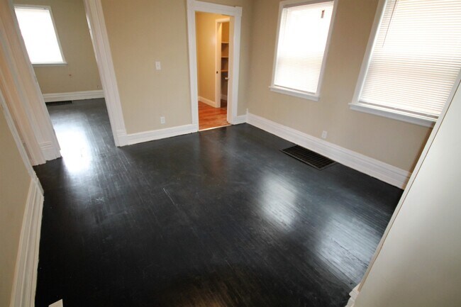 Foto del edificio - 27 E. Duncan Street