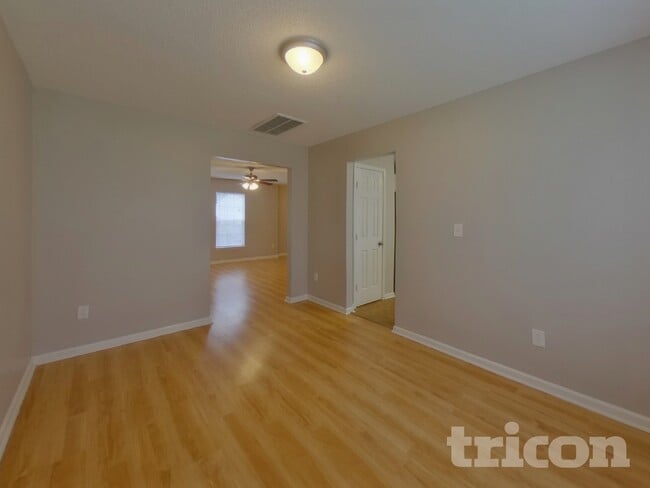 Building Photo - 3023 Willamette Valley Dr