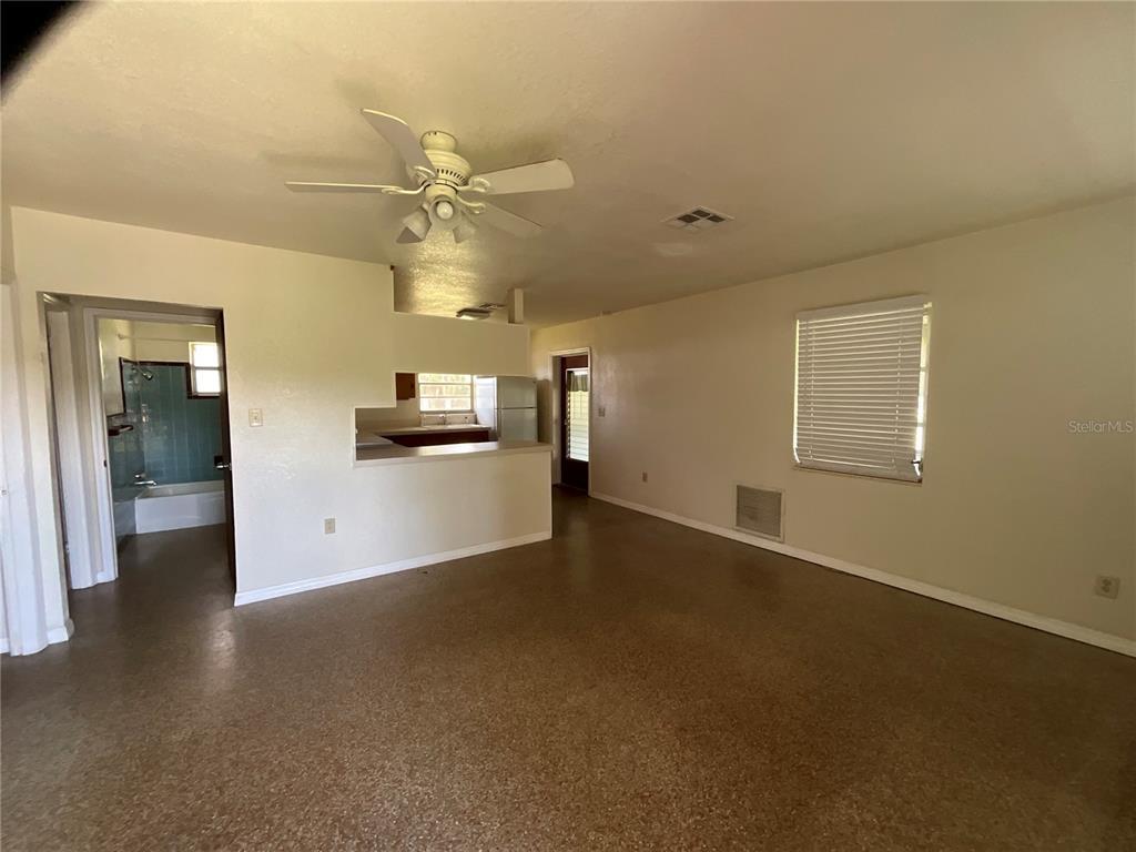 Building Photo - 12455 SE 138th Ave