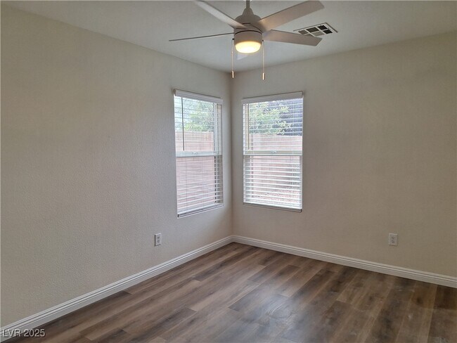 Building Photo - 11236 Tuscolana St