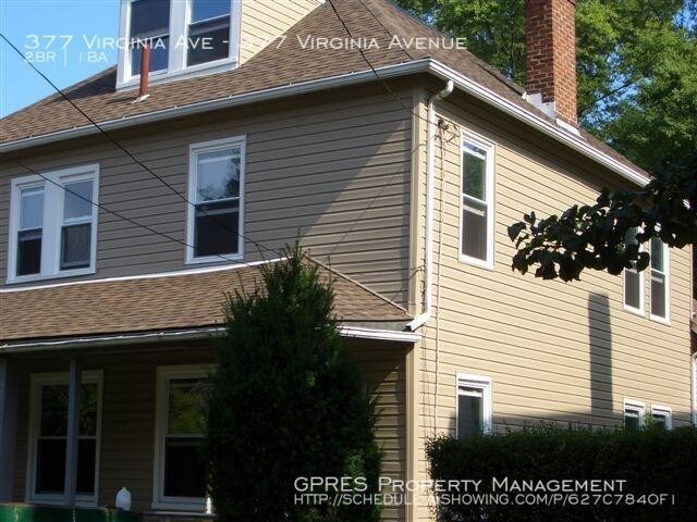 Primary Photo - BEAUTIFUL OAKMONT DUPLEX Steps from the Blvd