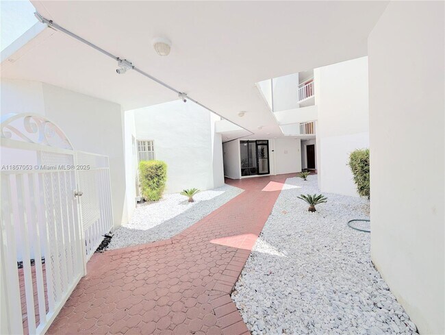 Foto del edificio - 1075 93rd St