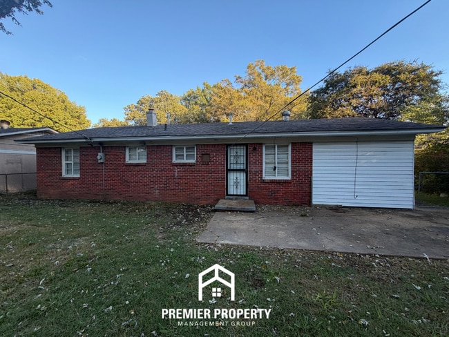 Building Photo - 1493 Rebecca St