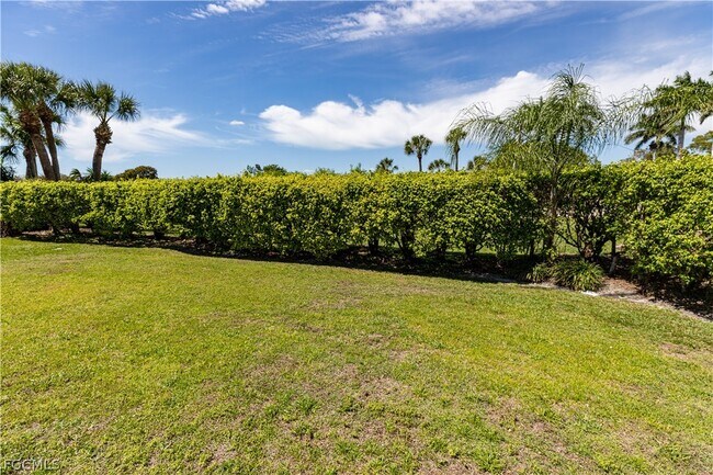 Foto del edificio - 7500 Cameron Cir