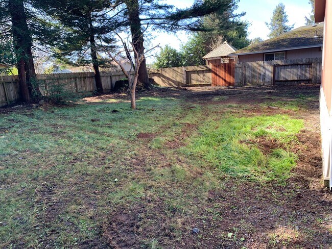 Building Photo - 1990 S Gwin Rd