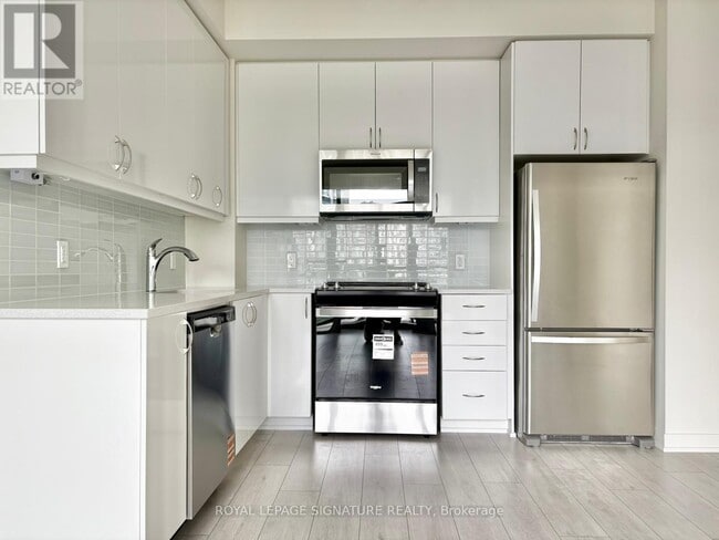 Building Photo - 2033 Kennedy Rd